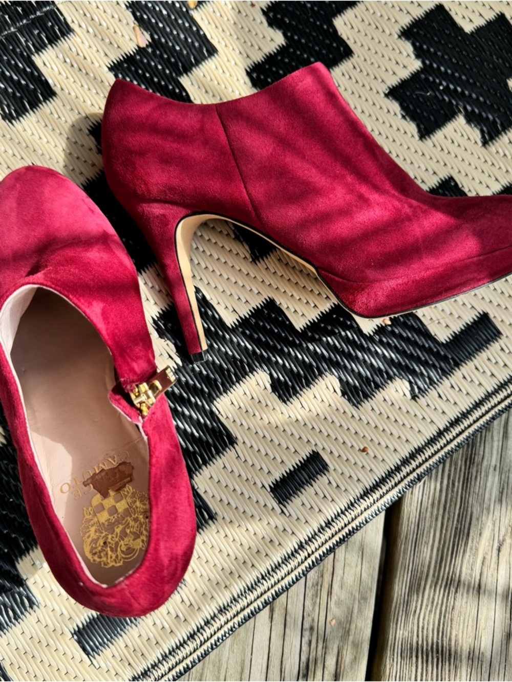 Vince Camuto Burgundy Suede Ankle Booties Heels Sz 8.5 Side Zip Leather Lined - Picture 9 of 13